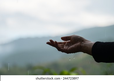 153,447 Hand in the rain Images, Stock Photos & Vectors | Shutterstock