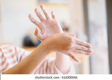 Hands gesture MOOSE