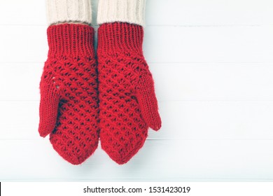 hands in mittens