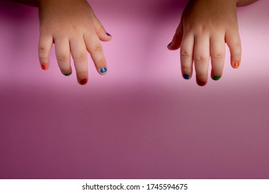 337 Mom paint daughter nails Images, Stock Photos & Vectors | Shutterstock