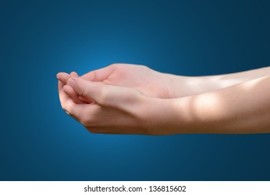 hands receive