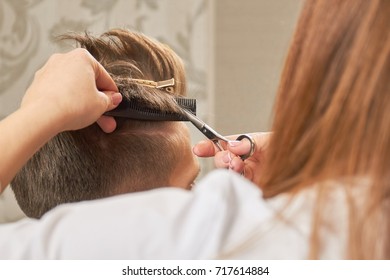 Barbers Images Stock Photos Vectors Shutterstock