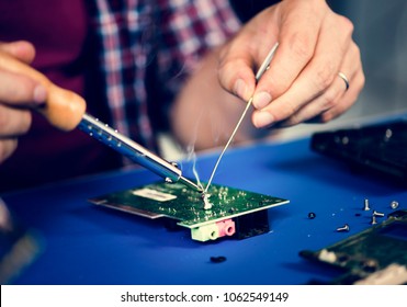 11,844 Hand soldering Images, Stock Photos & Vectors | Shutterstock