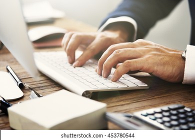 Escribir manos Concepto de negocio de teclado