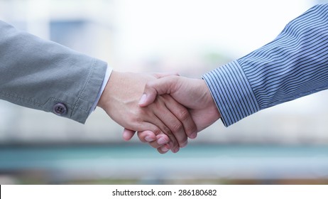 Handshake standing for a trusted partnership