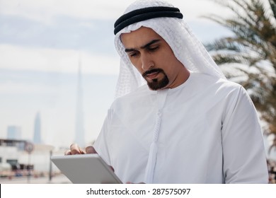 13,395 Uae business men Images, Stock Photos & Vectors | Shutterstock