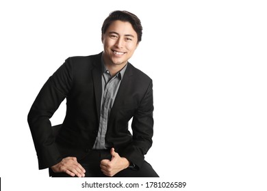 スーツ 男 座る の画像 写真素材 ベクター画像 Shutterstock