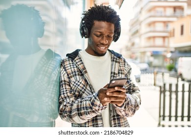 9,701 Afro hair headphone Images, Stock Photos & Vectors | Shutterstock