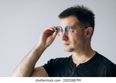 circle glasses on guys