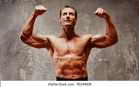 199,300 Bodybuilder arm Images, Stock Photos & Vectors | Shutterstock