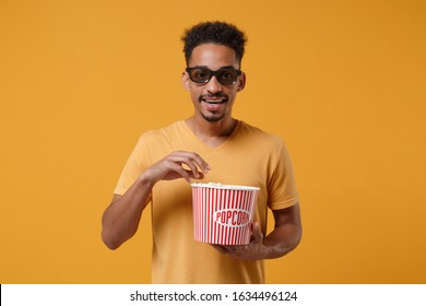 26,881 Watching movie isolated Images, Stock Photos & Vectors ...