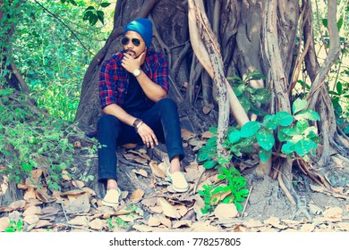 670 Black Man Sitting Under A Tree Images, Stock Photos & Vectors ...