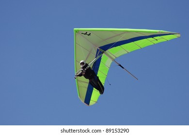  Hang Gliding