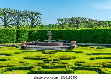 Bilder Stockfotos Und Vektorgrafiken Hannover Garten Shutterstock