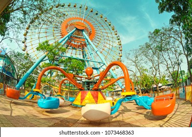 Hanoi Vietnam 2017 Colorful Ferris Wheel Stock Photo 1073468363 ...