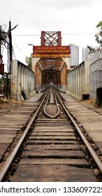 Hanoi, Vietnam - December 30th 2018.
Long Biên Bridge Crossing The Red River