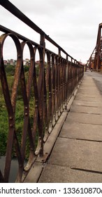 Hanoi, Vietnam - December 30th 2018.
Long Biên Bridge Crossing The Red River