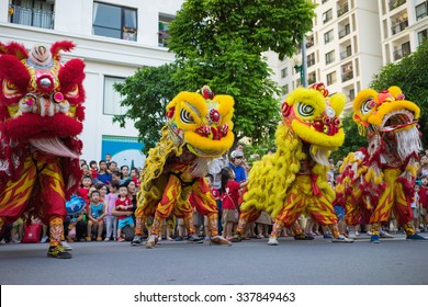 Hanoi, Vietnam - Sep 25, 2015: A Show Of Lion Dance At Times City Complex In Vietnamese Mid Autumn Festival Days