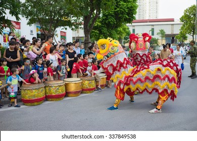 Hanoi, Vietnam - Sep 25, 2015: A Show Of Lion Dance At Times City Complex In Vietnamese Mid Autumn Festival Days