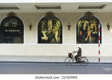 Trang Tien Plaza Images Stock Photos Vectors Shutterstock