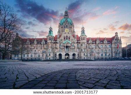 Hanover New Town Hall at sunset - Hanover, Germany