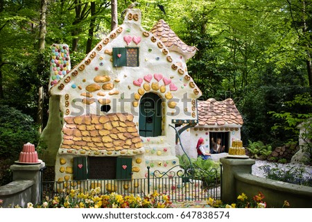 the theme of hansel and gretel
