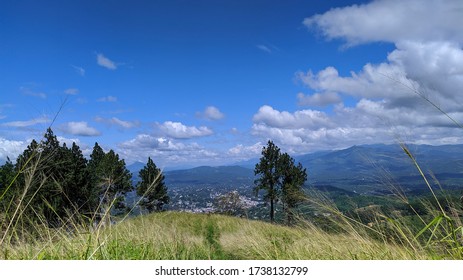 The Hanthana Mountain Range Lies In Central Sri Lanka,
 South-west Of The City Of Kandy. 
It Was Declared As An Environmental Protection Area In February 2010 Under The National Environment Act.