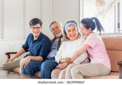 2,388 Asian Family Smiling And Sitting Together On Floor Images, Stock ...