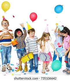 Group Kids Celebrate Birthday Party Together Stock Photo 596363381 ...