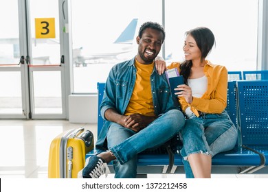 358,424 Tourists Airport Images, Stock Photos & Vectors | Shutterstock