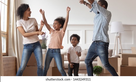 funny african kid dancing