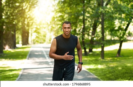 962,685 Man jogging Images, Stock Photos & Vectors | Shutterstock