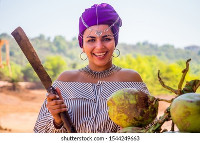 448 Machete Girl Stock Photos, Images & Photography 