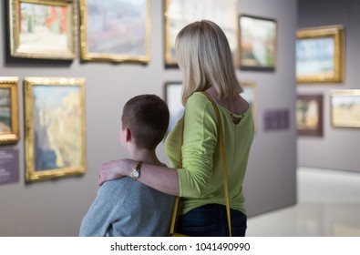 Happy Mother Son Looking Paintings Halls Stock Photo (Edit Now) 627305489
