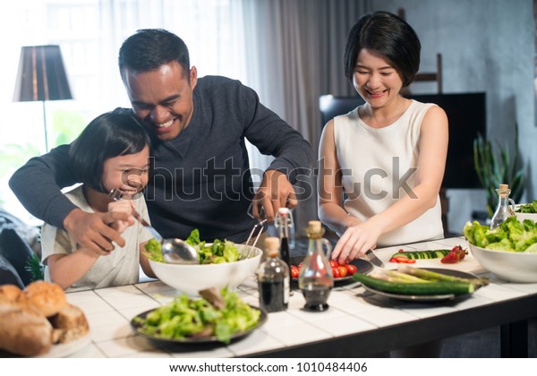 Happy Asian Family Preparing Food Kitchen Stock Photo 1010484406 ...