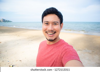 Asian Man Taking Selfie Images Stock Photos Vectors Shutterstock