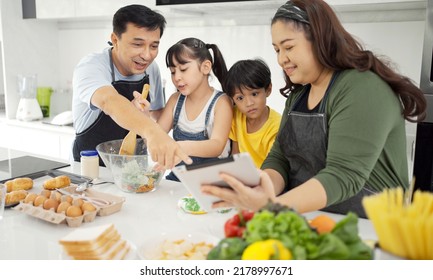 5,906 Asian parents cooking Images, Stock Photos & Vectors | Shutterstock