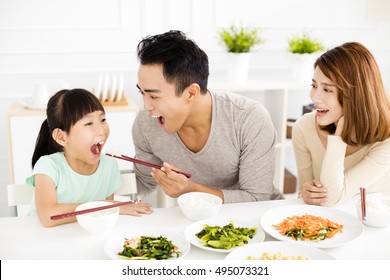 家族 食事 日本 Images Stock Photos Vectors Shutterstock