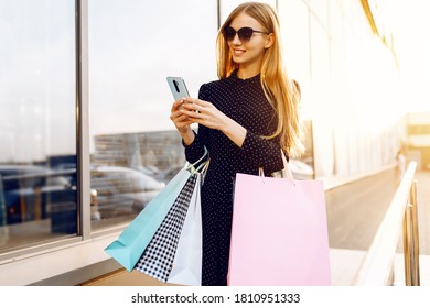 12,587 Fashion woman package mall Images, Stock Photos & Vectors ...