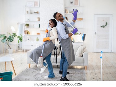 Guy mopping Images, Stock Photos & Vectors | Shutterstock