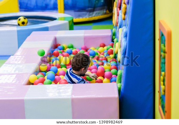 little kid ball pit