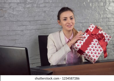 present for business woman