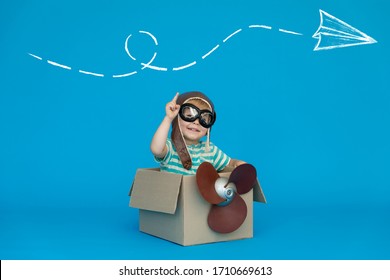 963 Child Pointing Airplane Stock Photos, Images & Photography ...