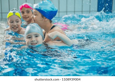 Happy Children Kids Group Swimming Pool Stock Photo 1108939004 ...