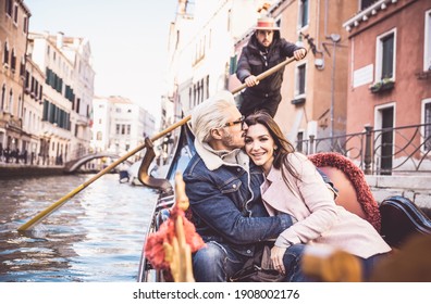 Happy couple on romantic holiday in Venezia