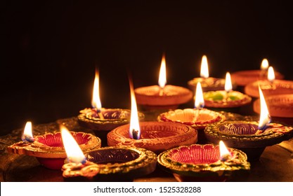 Happy Diwali Clay Diya Candles Illuminated Stock Photo 1525328288 ...