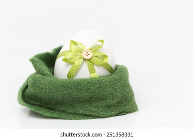 happy easter - green nest