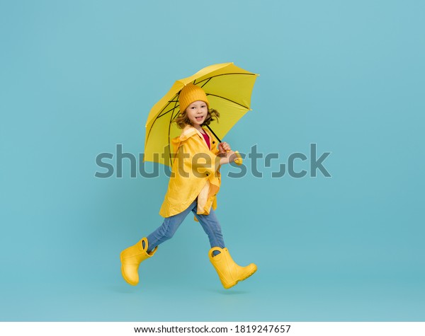 30,529 Kid With Umbrella Stock Photos, Images & Photography | Shutterstock