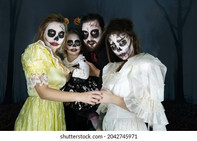 1,333 Creepy mother Images, Stock Photos & Vectors | Shutterstock