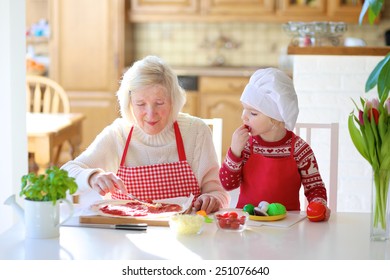 21,798 Grandma Grandchild Images, Stock Photos & Vectors | Shutterstock